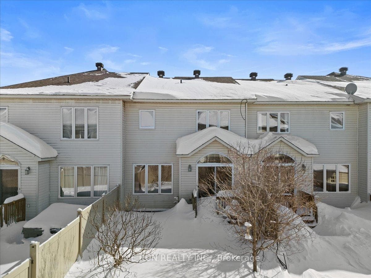 143 Garrity Crescent photo 37