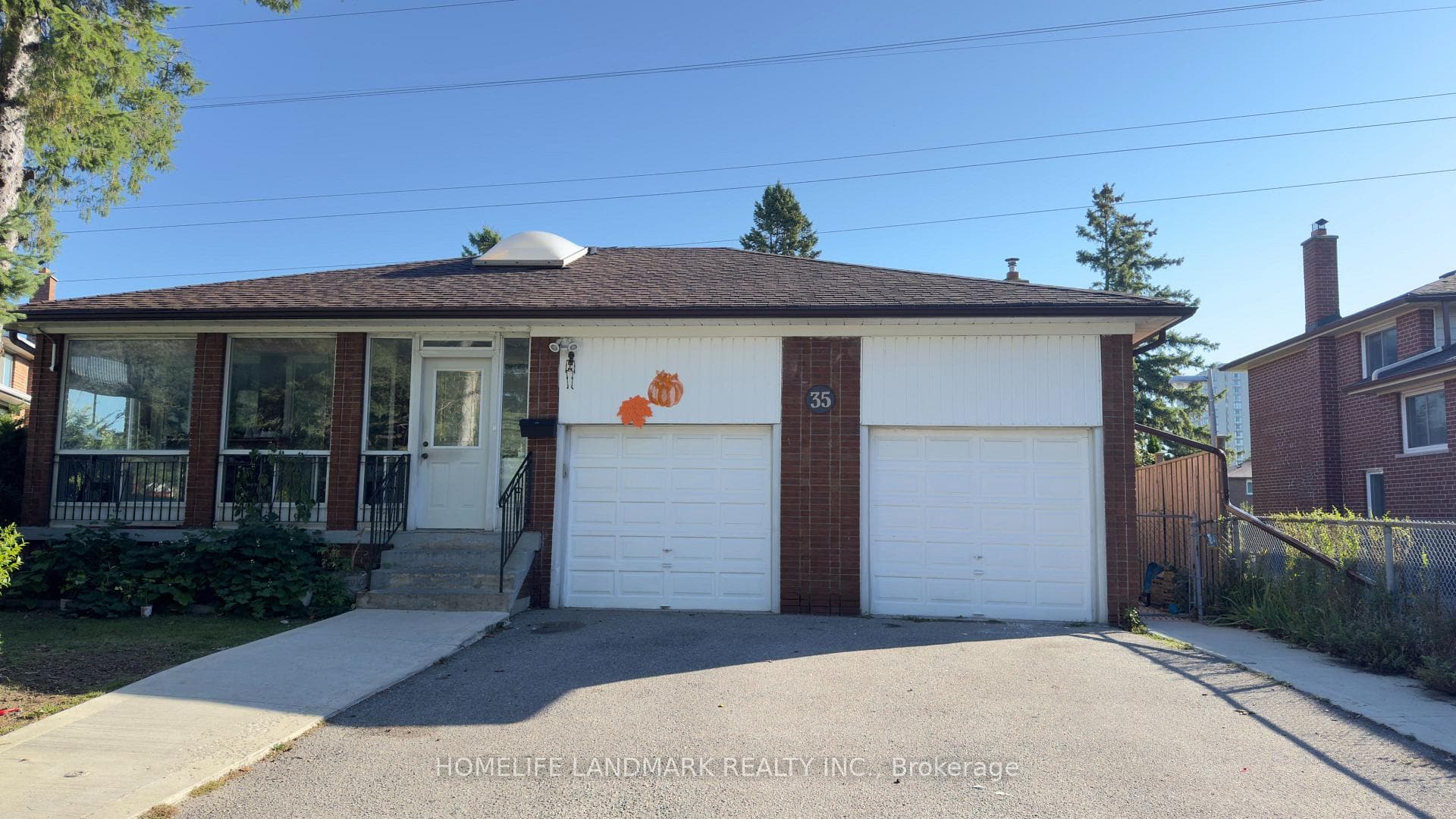 35 Lambeth Square Unit (Bsmt) photo 1