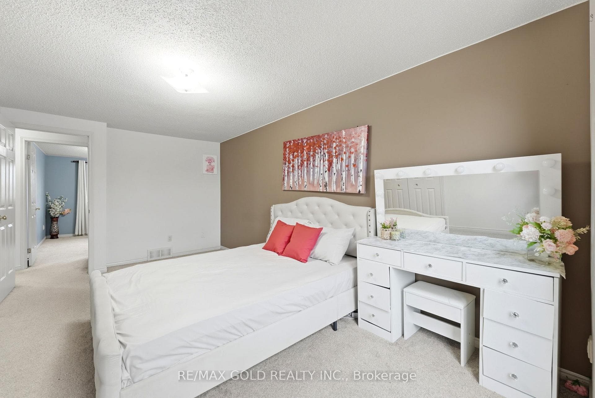141 Condor Court Unit 70 photo 24