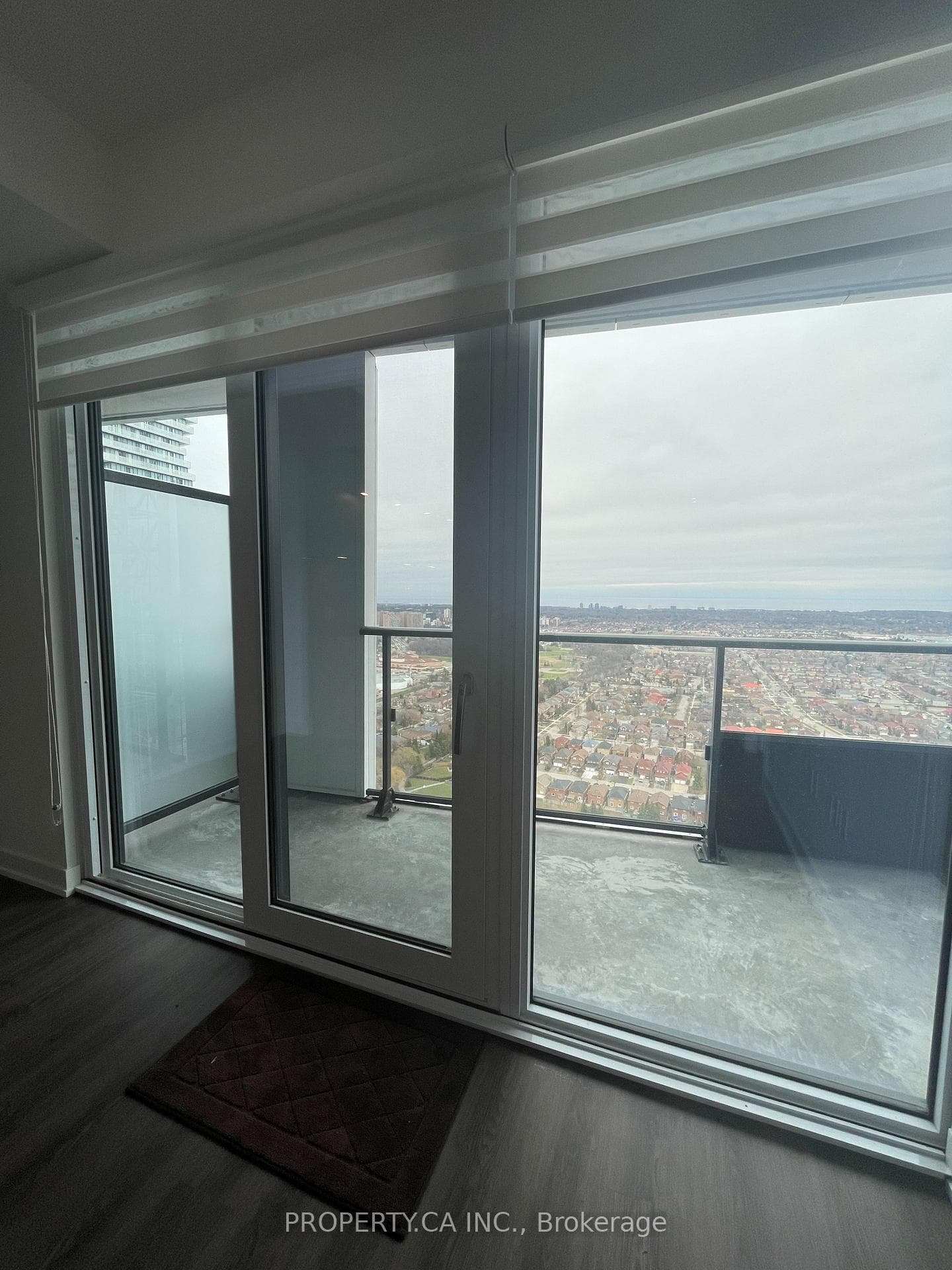 448 Burnhamthorpe Road Unit 3409 photo 15