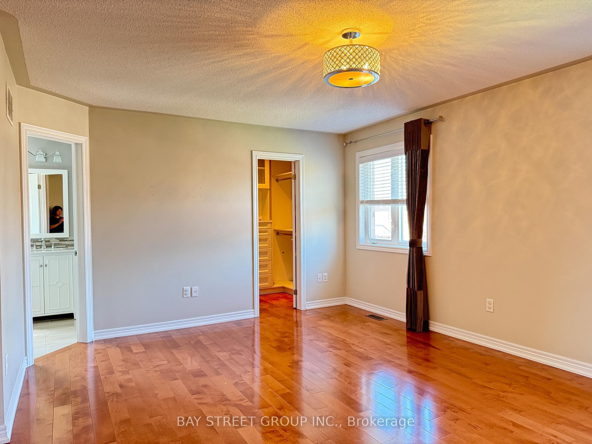 12 Pexton Avenue photo 27