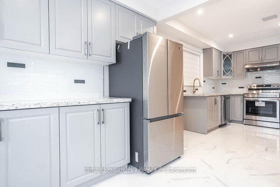 105 Brimorton Drive Unit Main photo 6