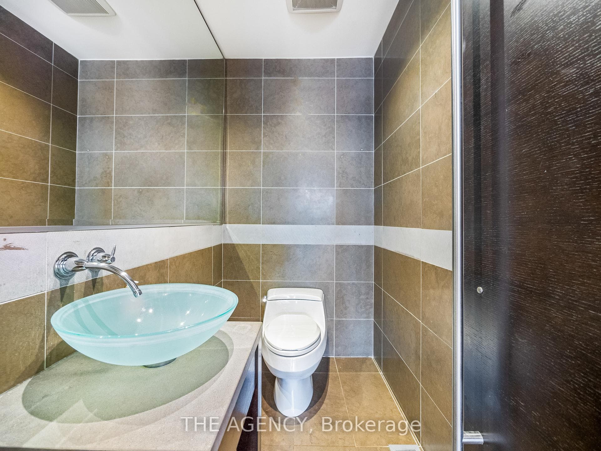 7 Douglas Crescent photo 6