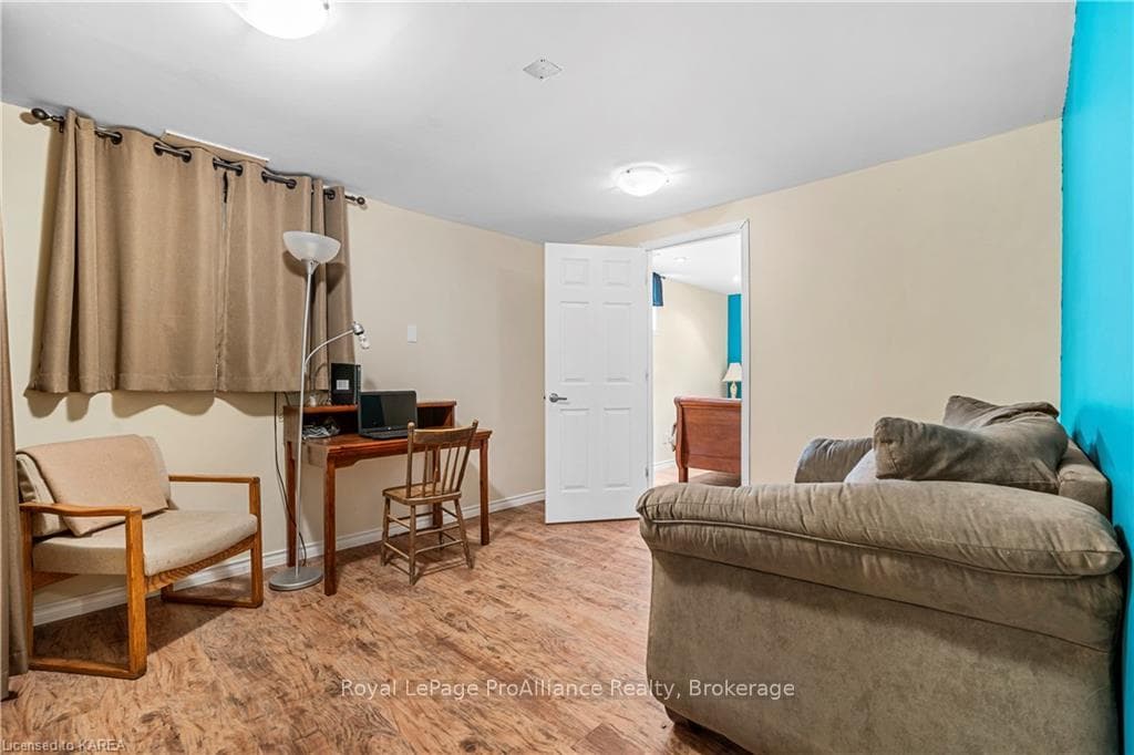 67 BRISCOE Street photo 22