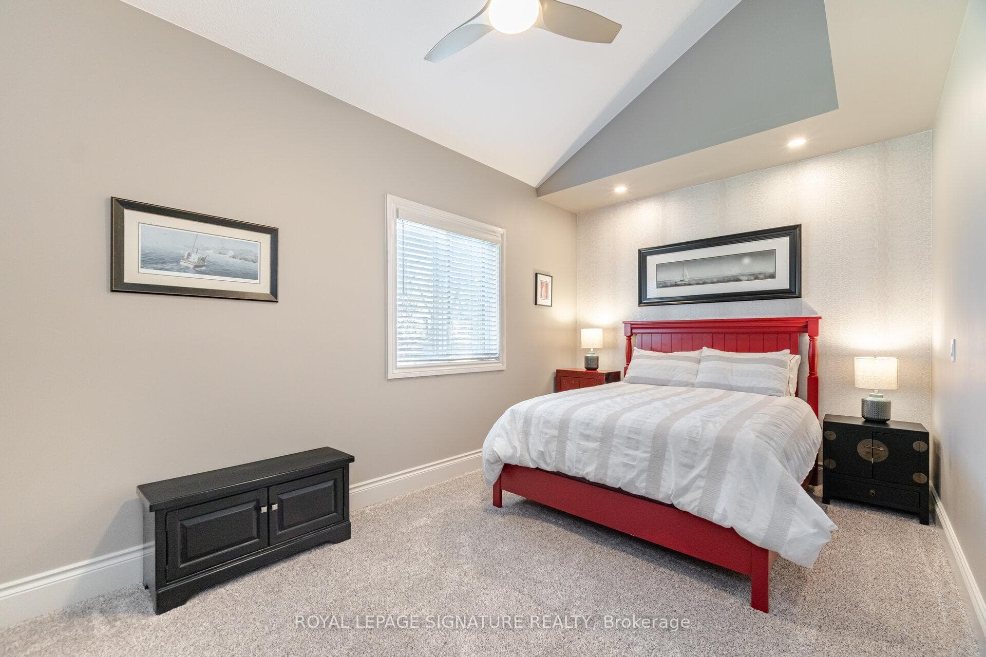 587 Hillcrest Road photo 32