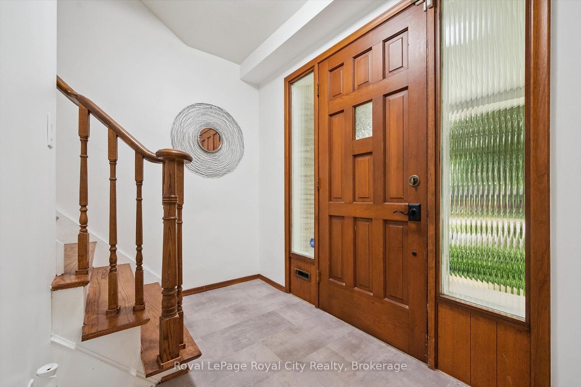 30 Westminster Avenue photo 7