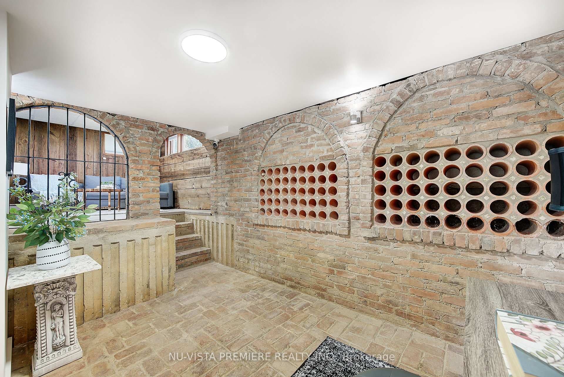 3943 Seaway Road photo 32