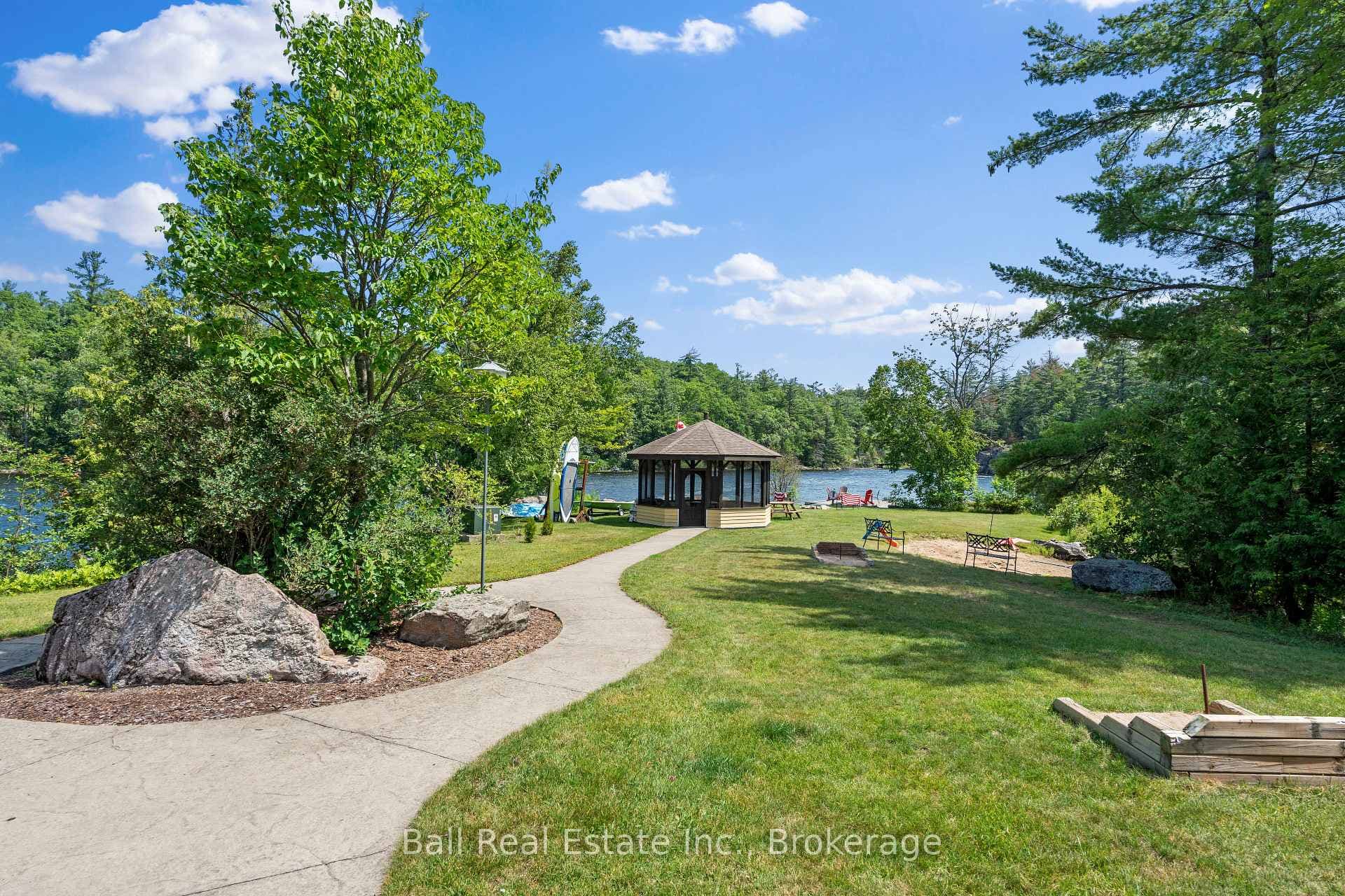 1579 Anstruther Lake Road Unit 18 photo 37