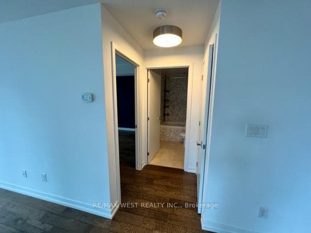 21 Widmer Street Unit 1209 photo 14