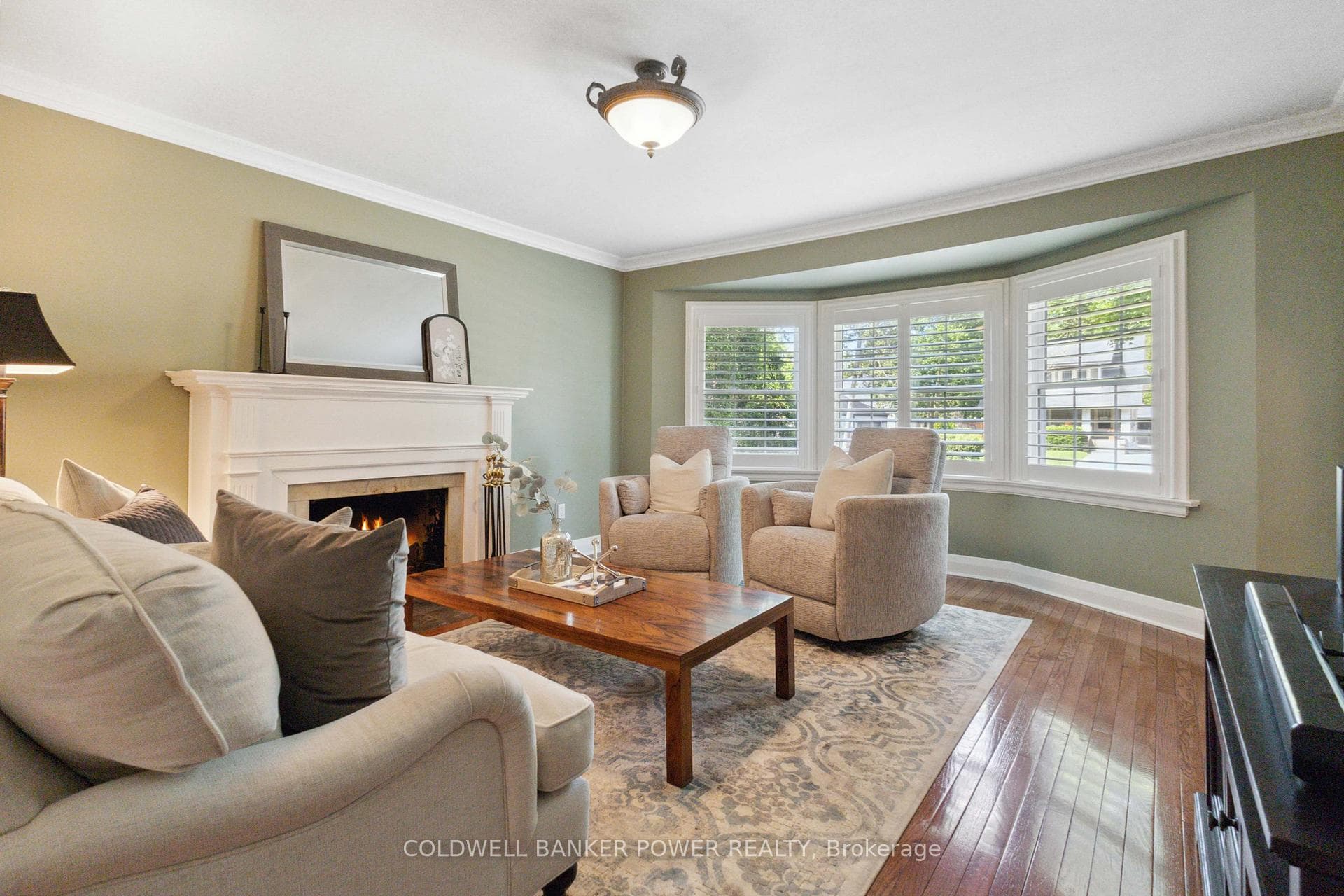 552 St George Street photo 7