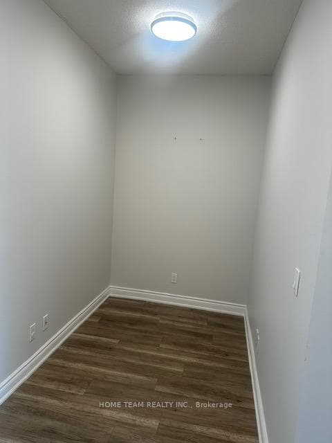 75 Eglinton Avenue Unit 506 photo 11