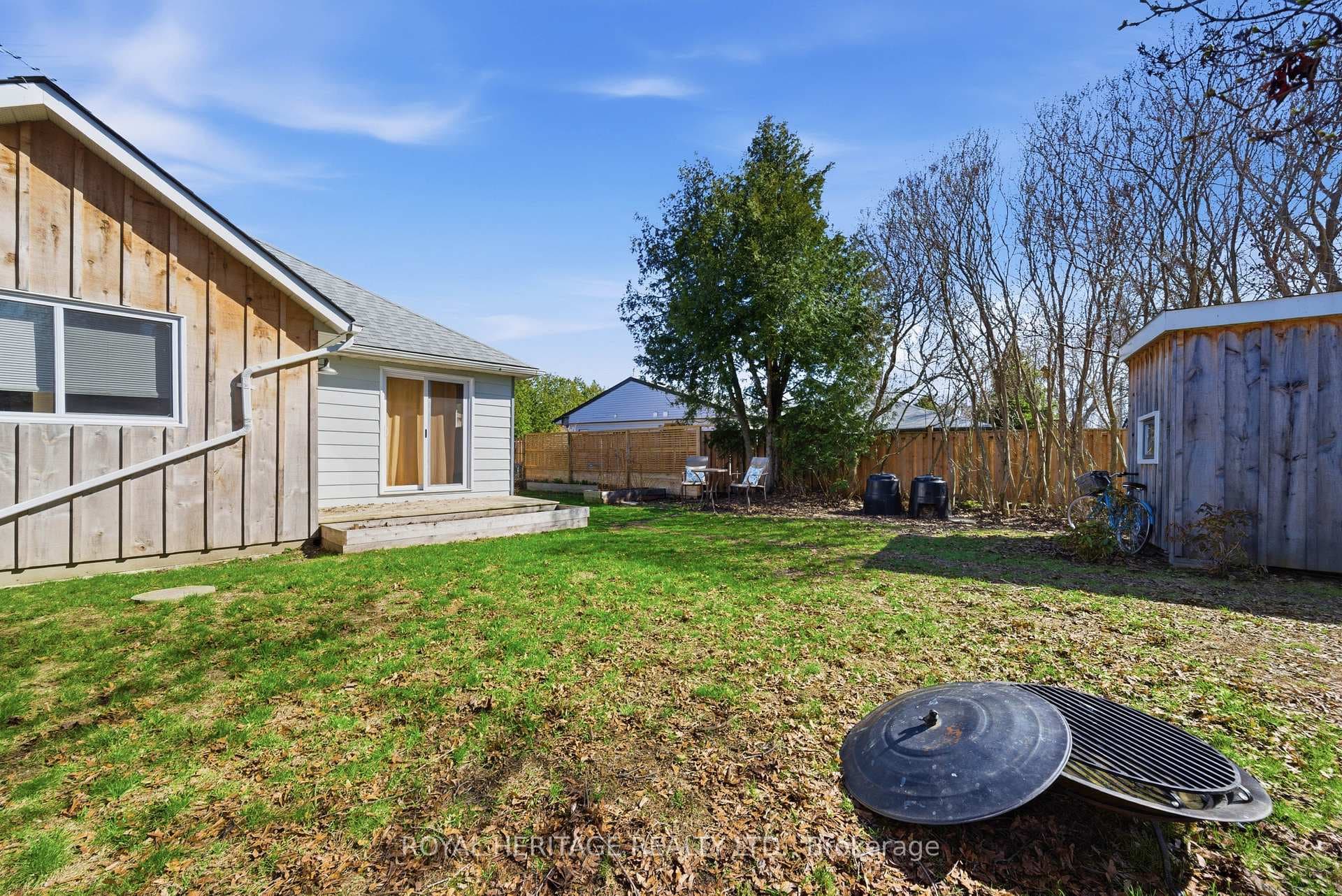 2 Langdon Avenue photo 44
