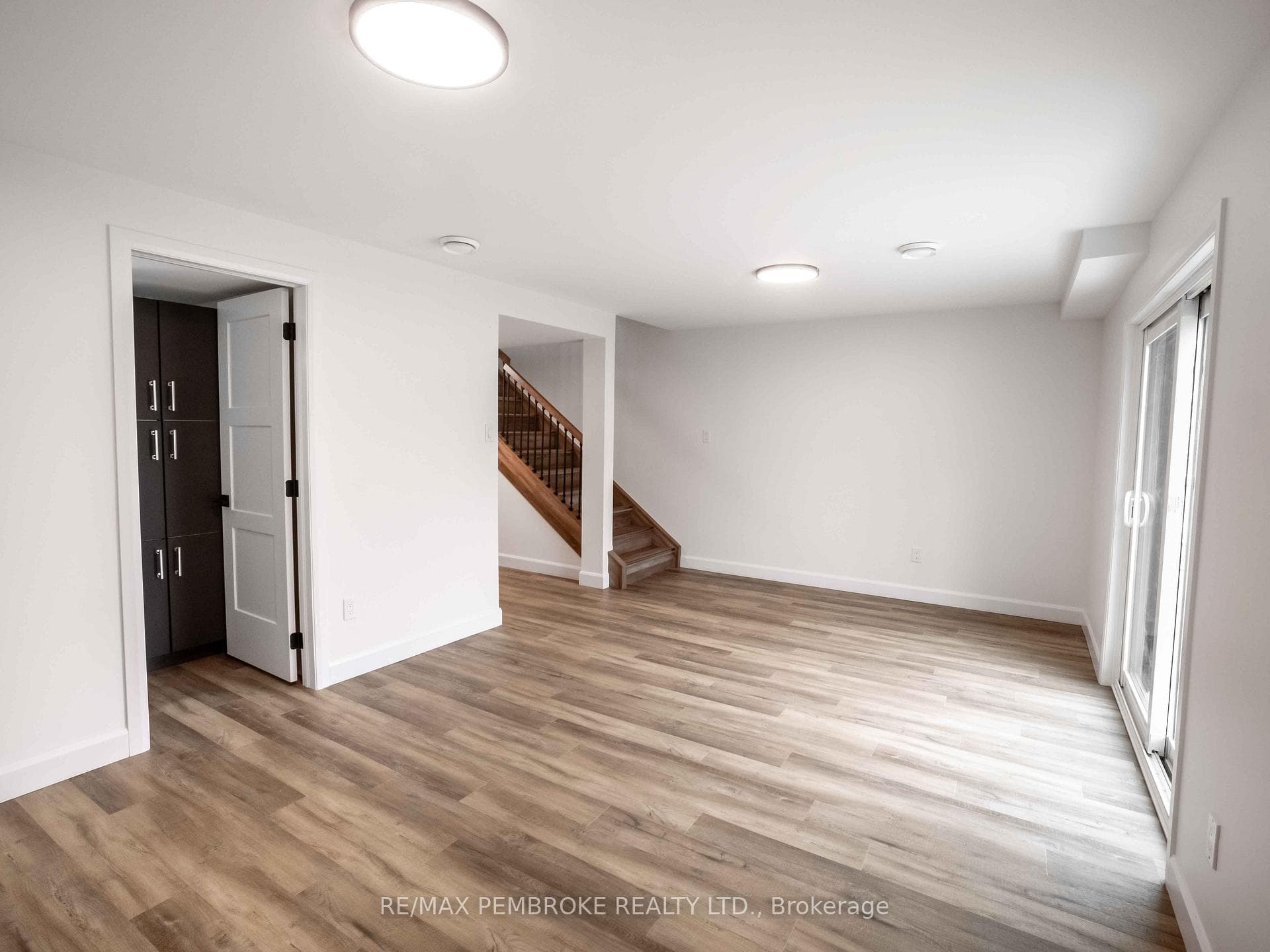 9 NORTHBROOK Street photo 31