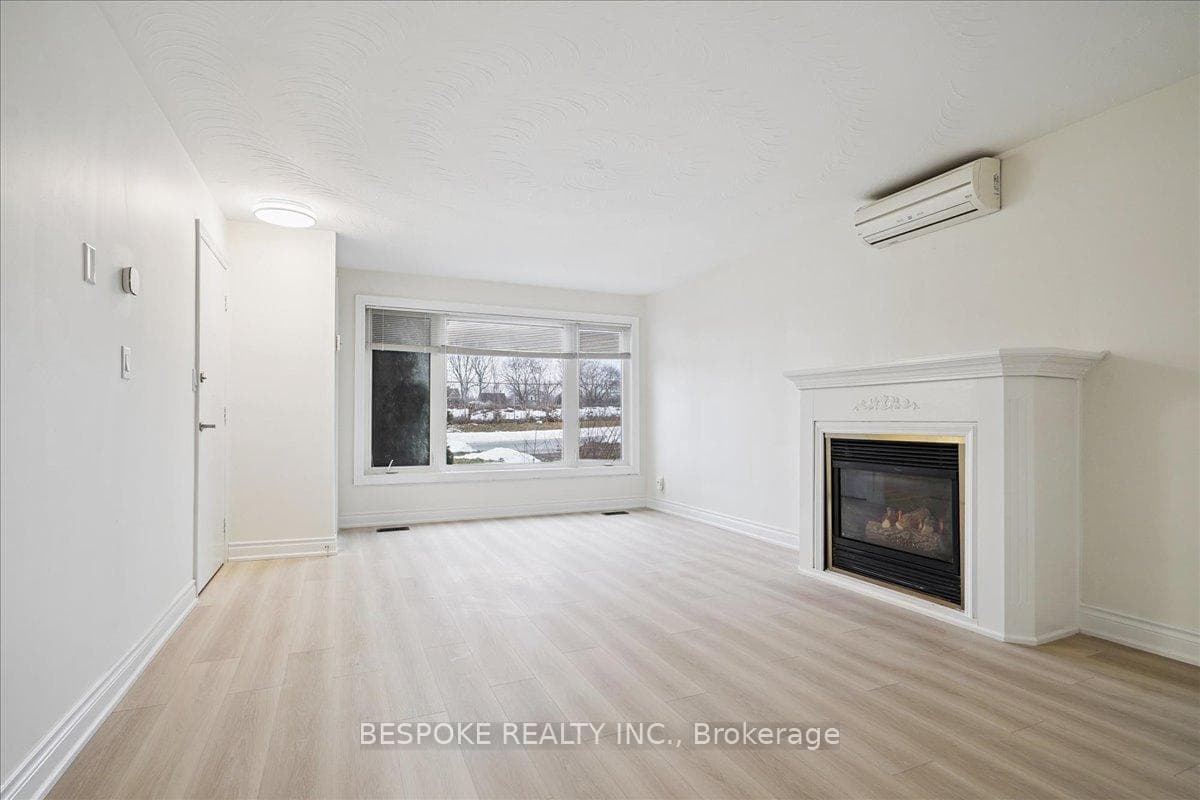 355 Oshawa Boulevard Unit Main photo 2