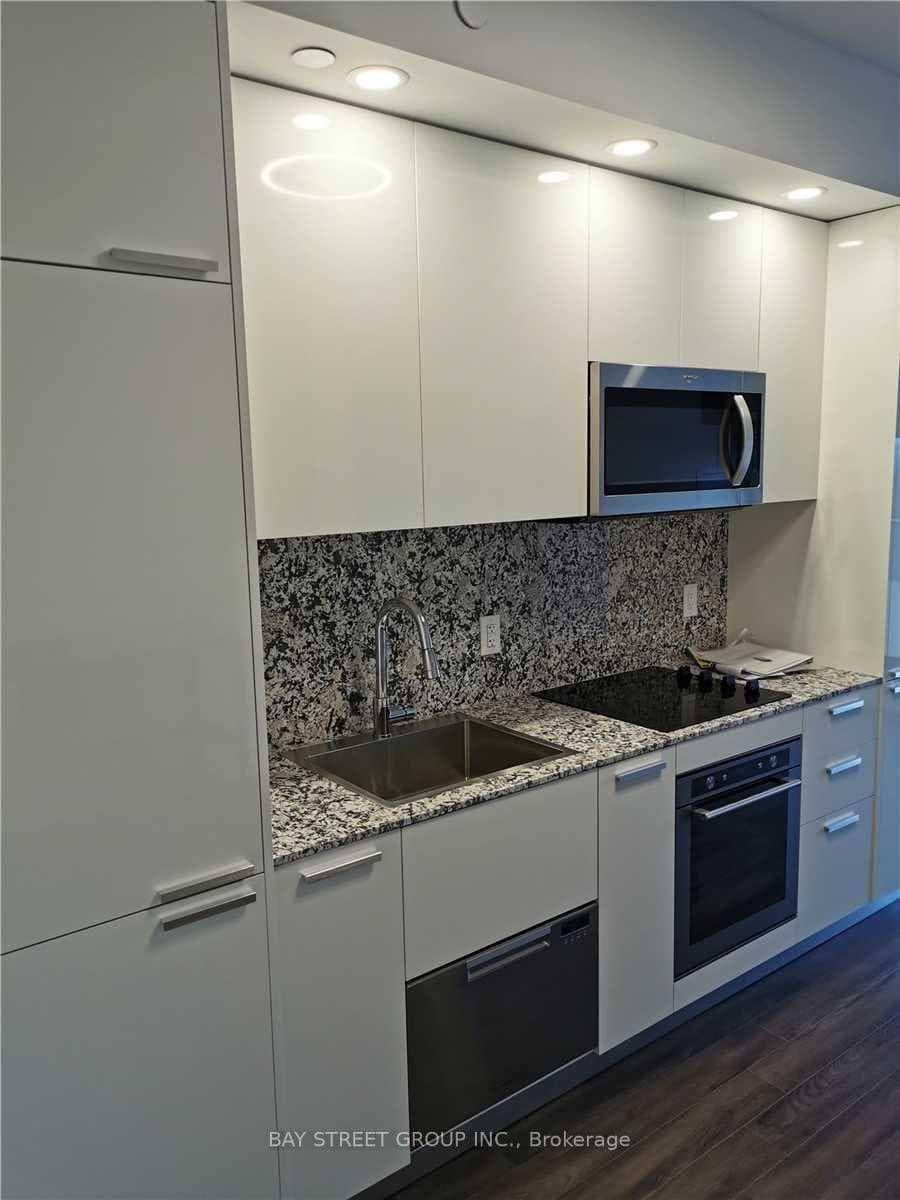 75 Canterbury Place Unit 2509 photo 3