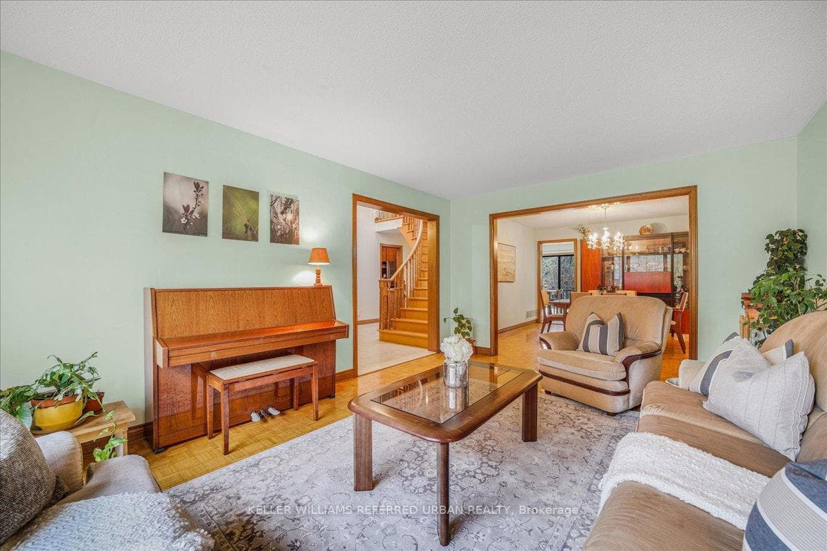 219 Ellerslie Avenue photo 8