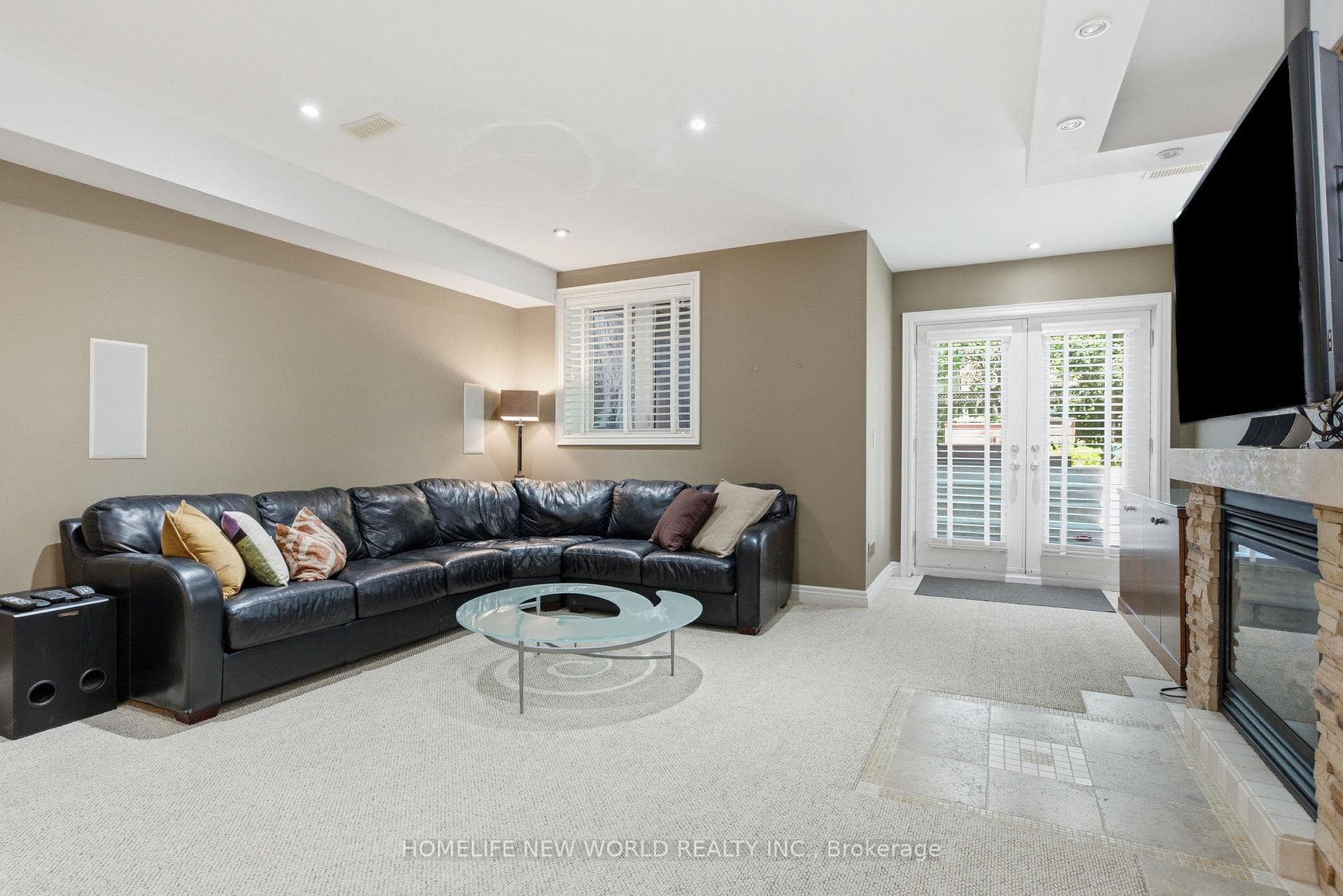 412 Deloraine Avenue photo 38