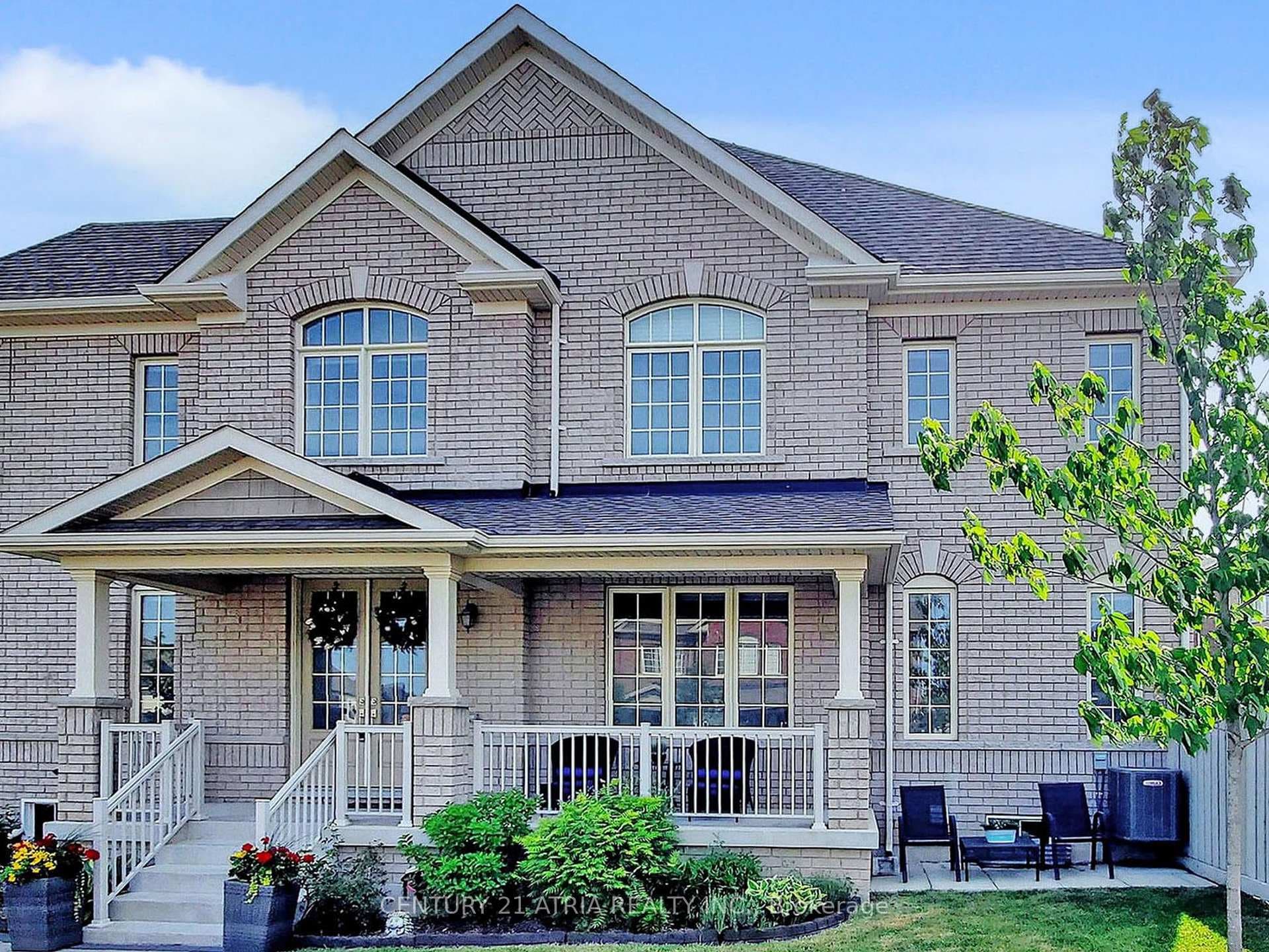 160 Mondial Crescent photo 36