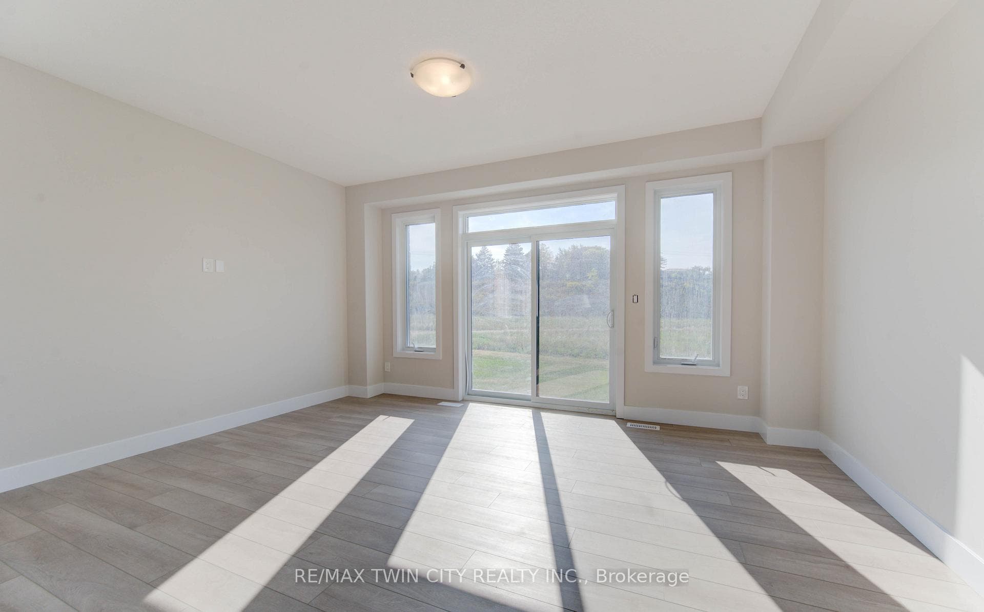161 Dunnigan Drive photo 12