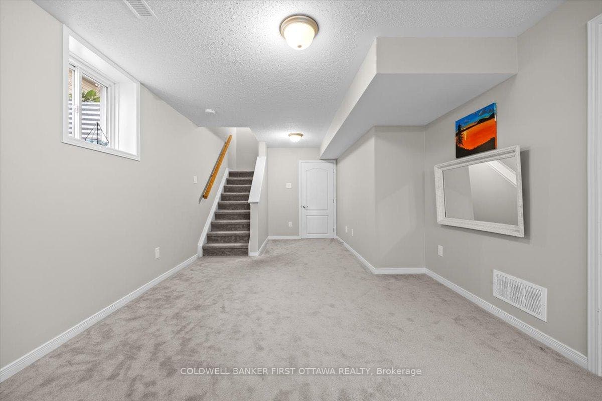 545 Tulip Tree Way photo 22