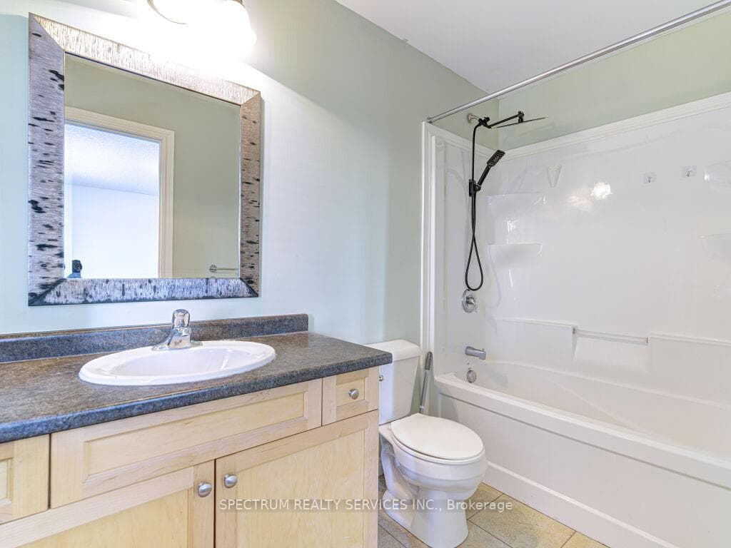 960 Bitterbush Crescent Unit 35 photo 18