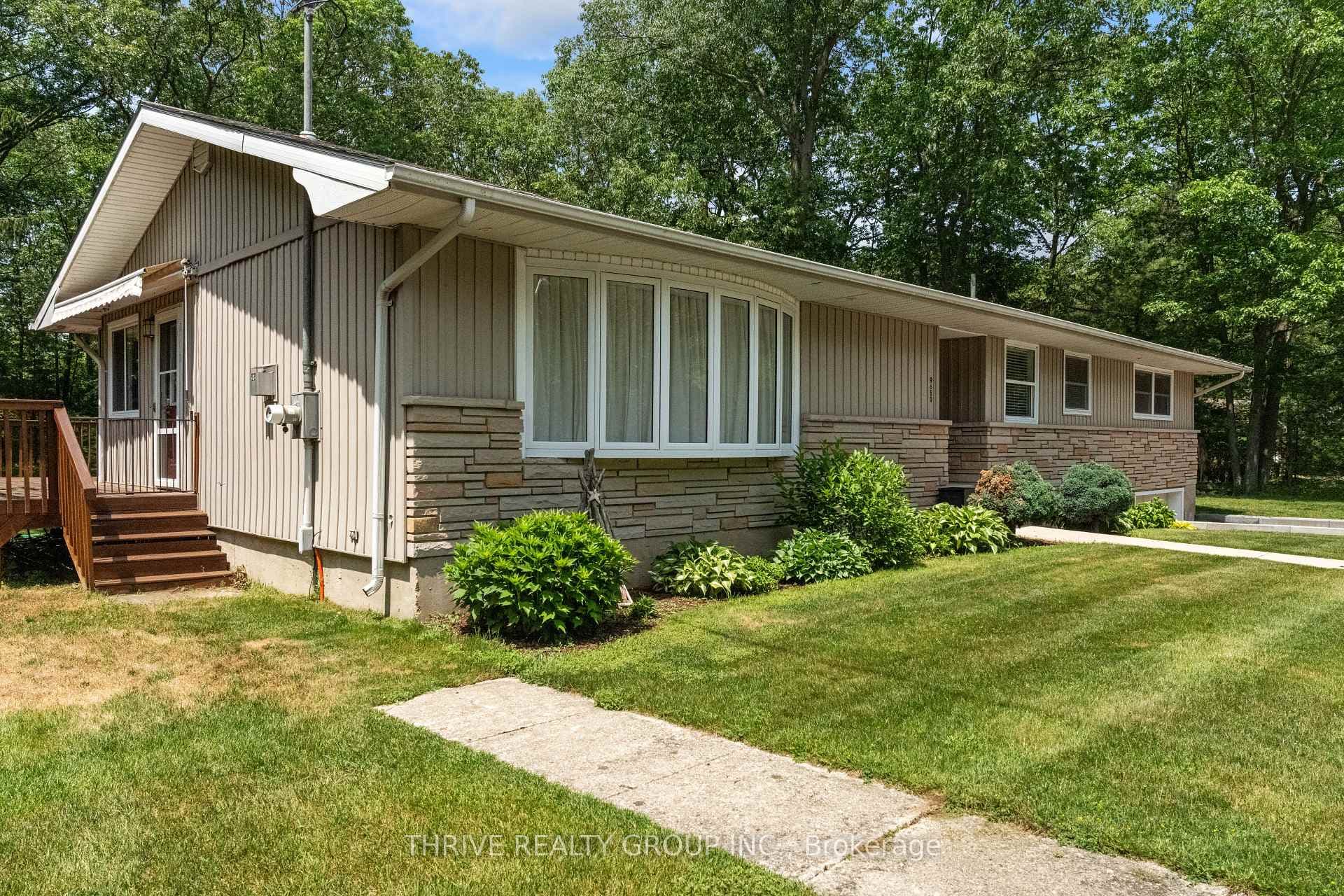 9650 Joanne Avenue photo 5