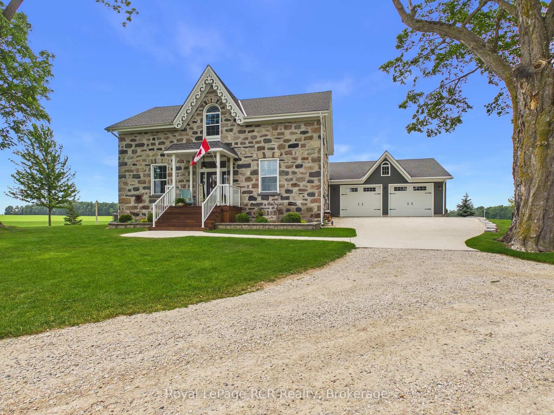 39721 Amberly Road photo 2