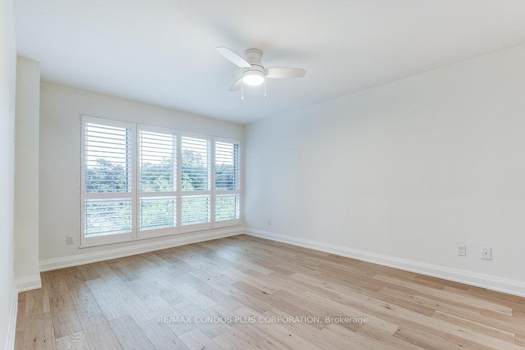 40 Rosehill Avenue Unit 301 photo 29