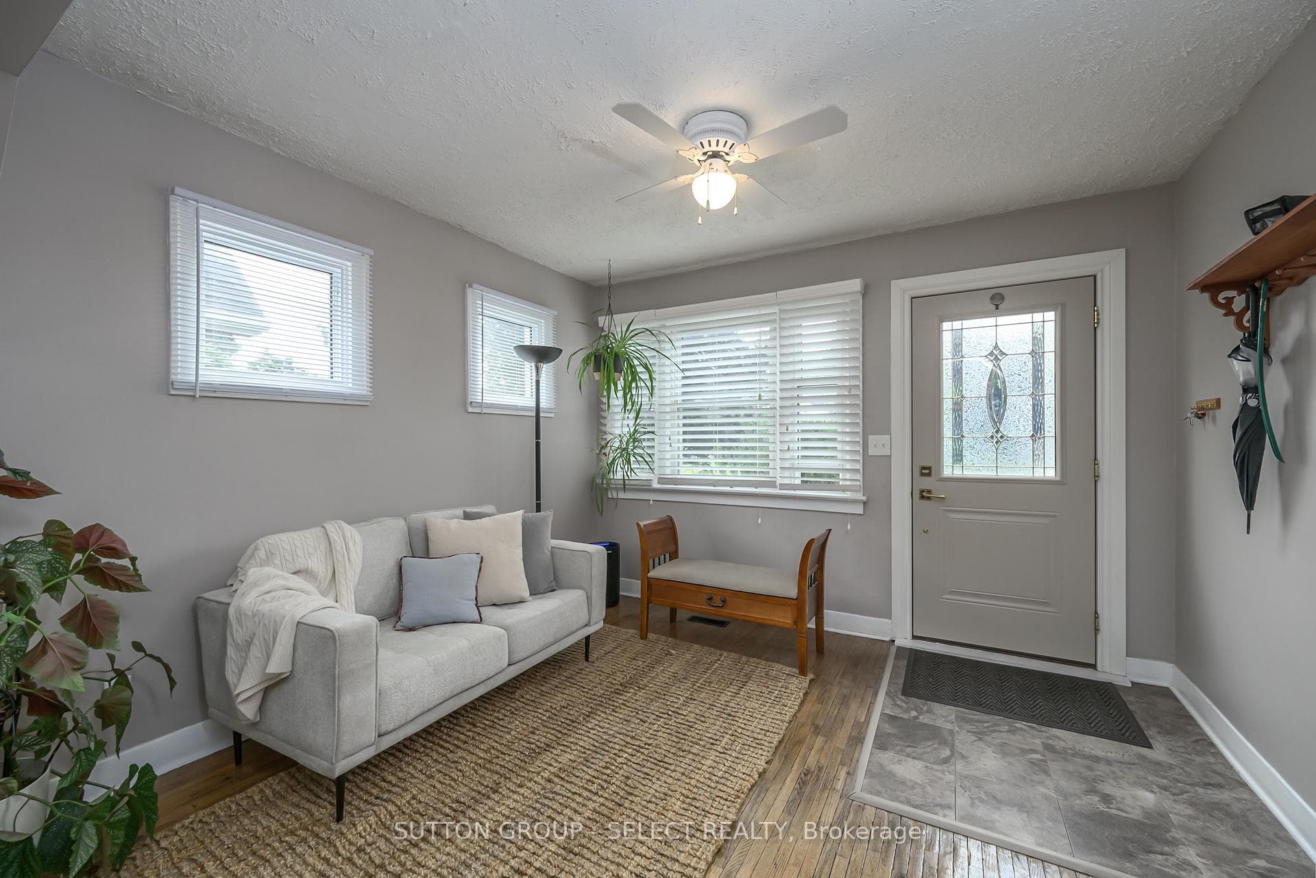 358 Dieppe Street photo 14