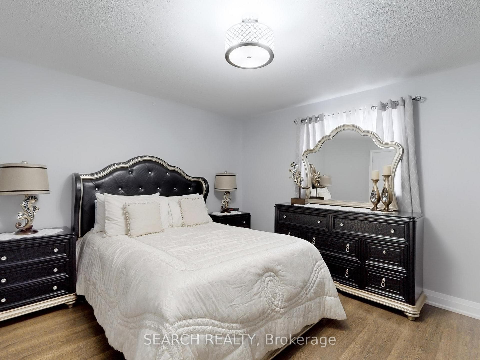 24 Hewitt Place photo 13