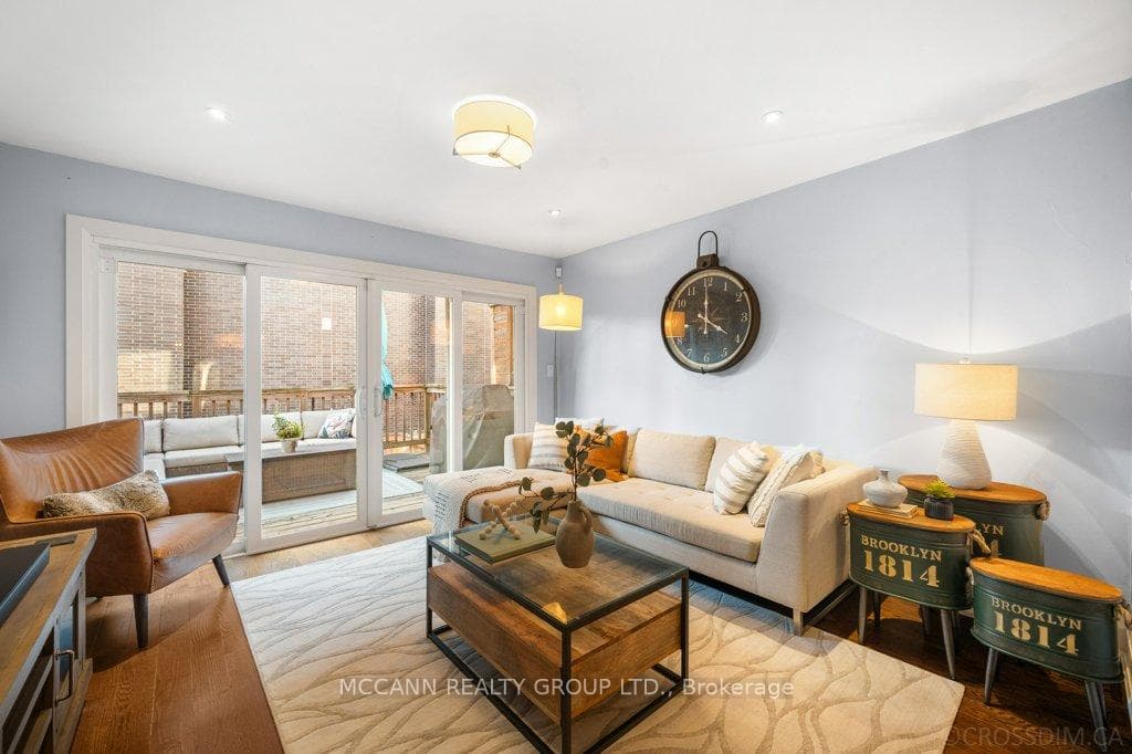 225 Erskine Avenue photo 13