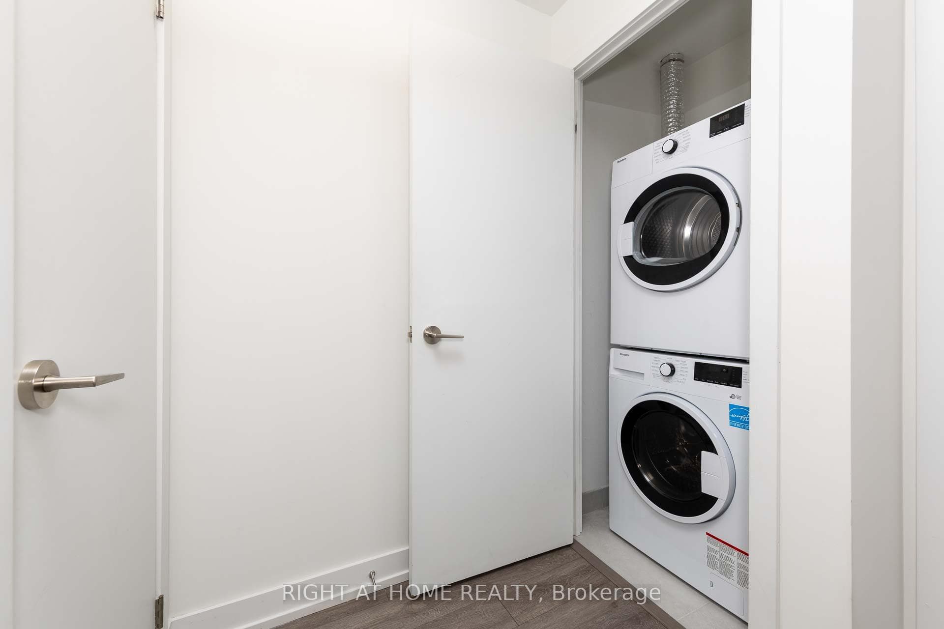 871 Sheppard Avenue Unit 33 photo 12