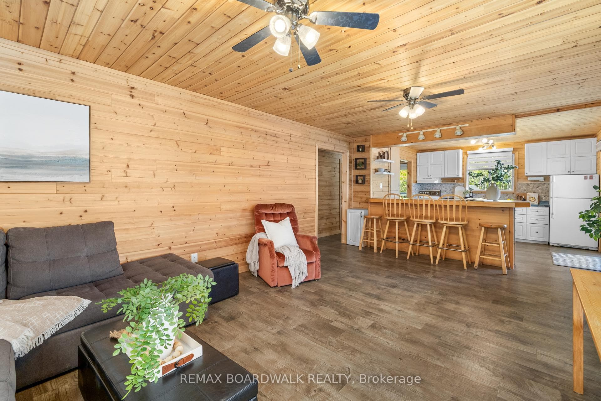 339 Leavoy Lane photo 15