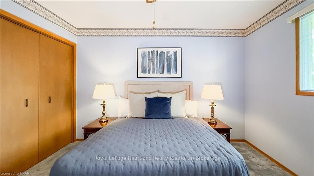 410 HOLMES Street photo 22