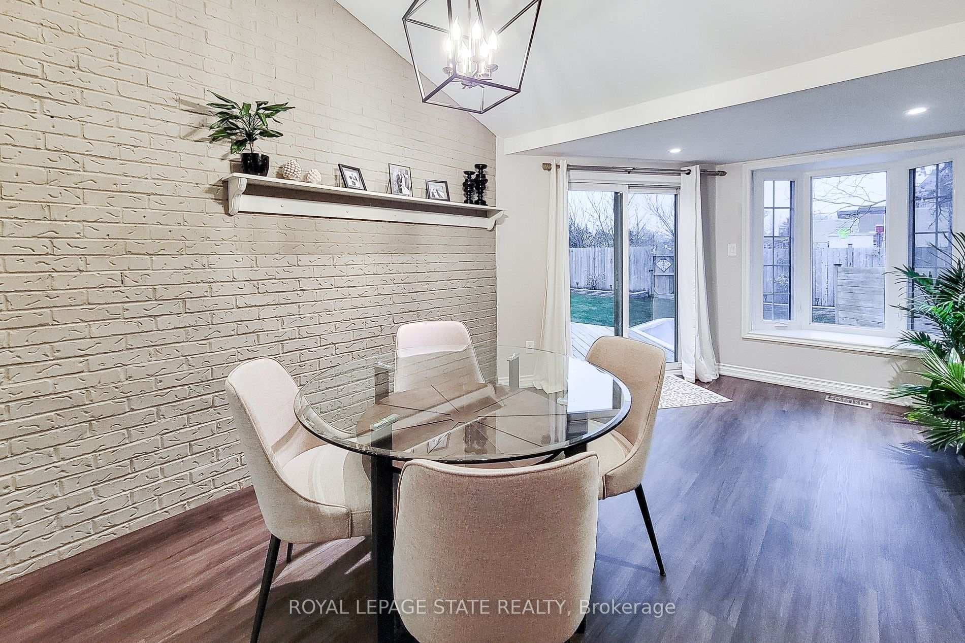 51 Branthaven Drive photo 14