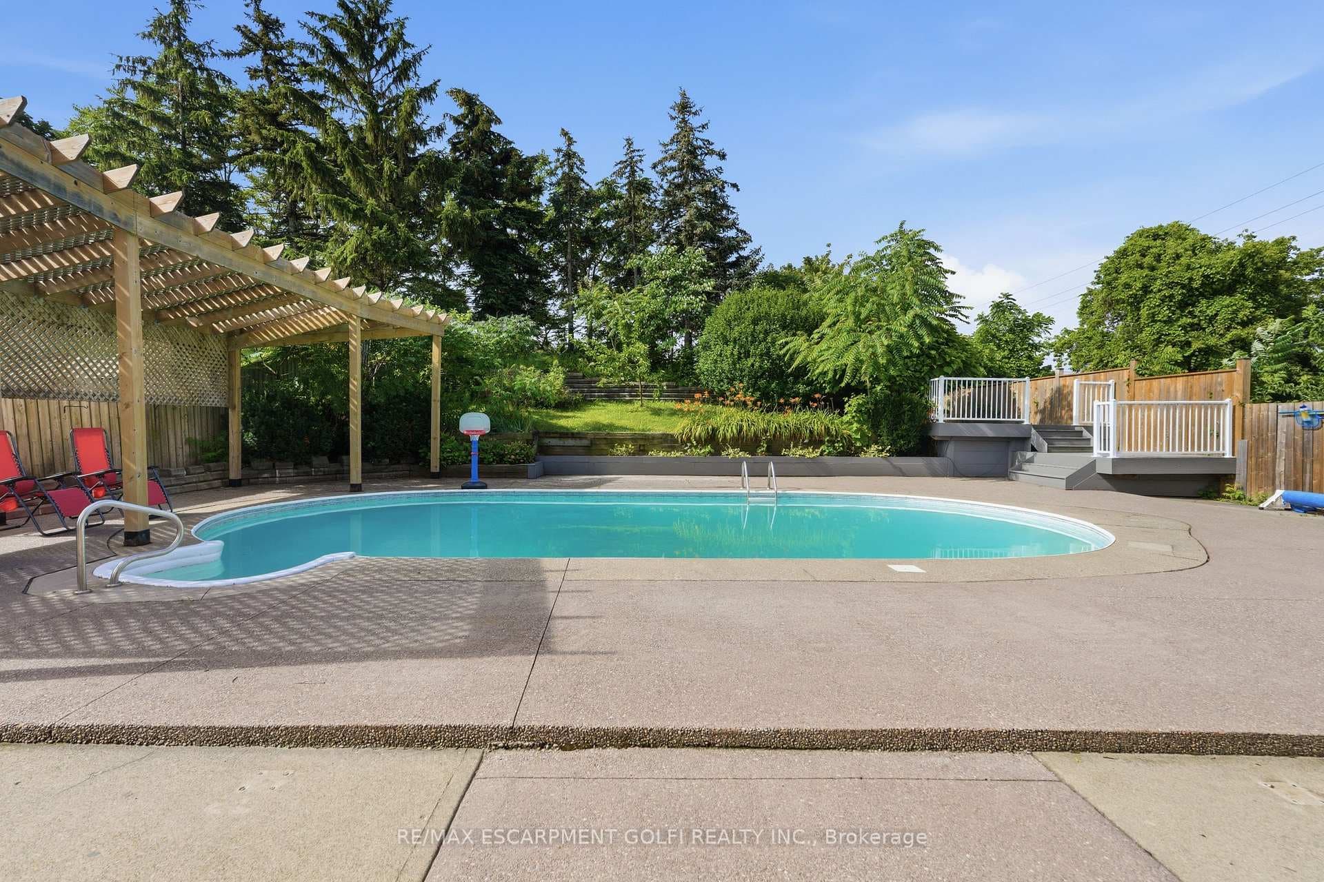 95 Birchpark Drive photo 40