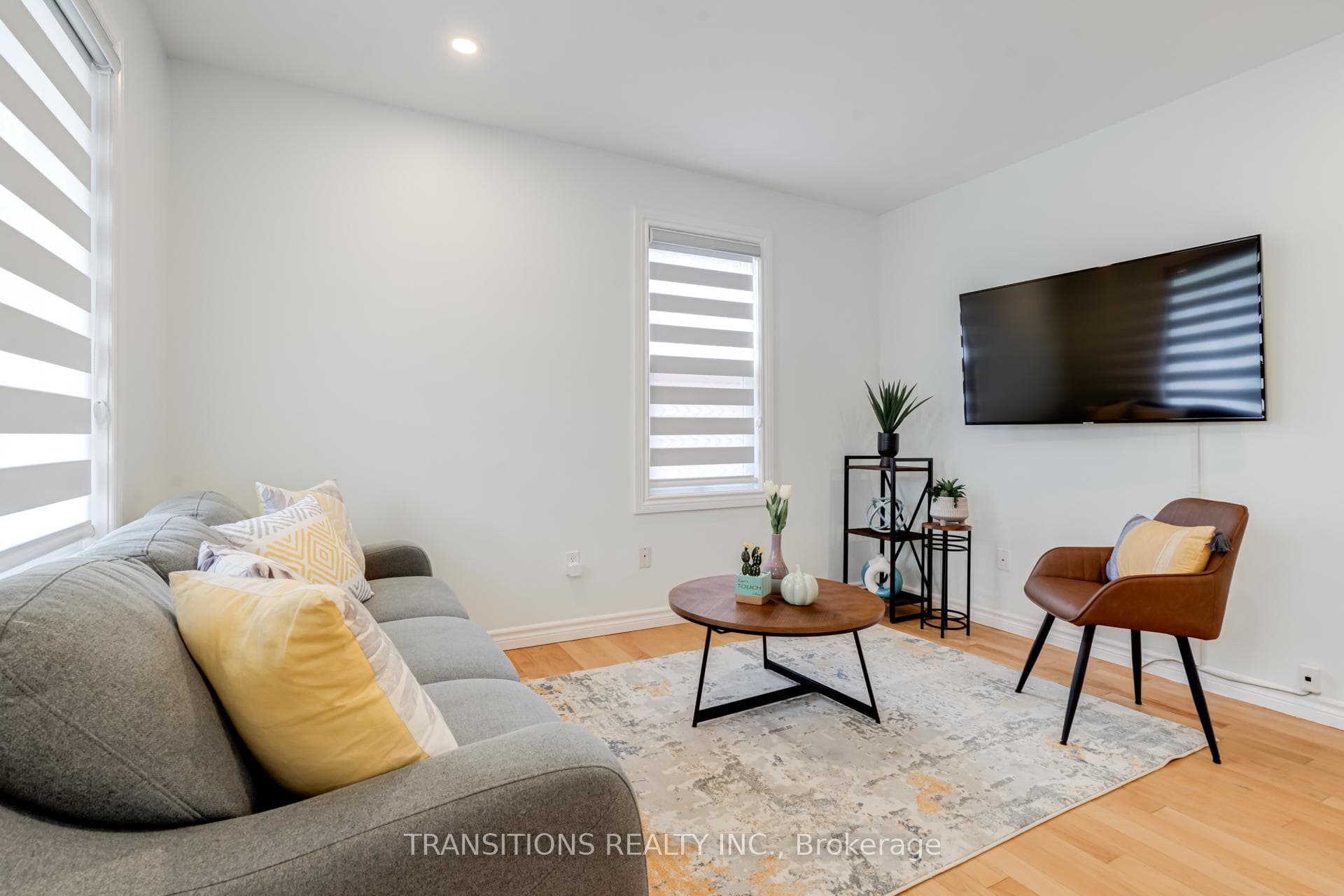 653 Upper Wellington Street photo 4