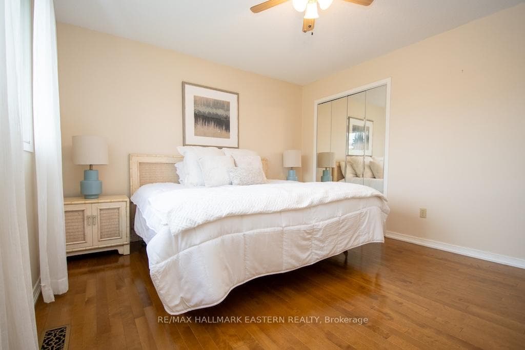 33 Rolliston Street photo 19