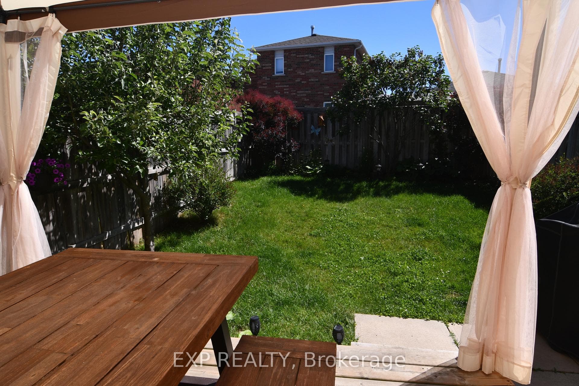 21 Ridwell Street photo 11