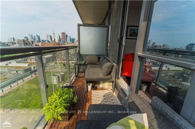 55 Regent Park Boulevard Unit 1403 photo 16