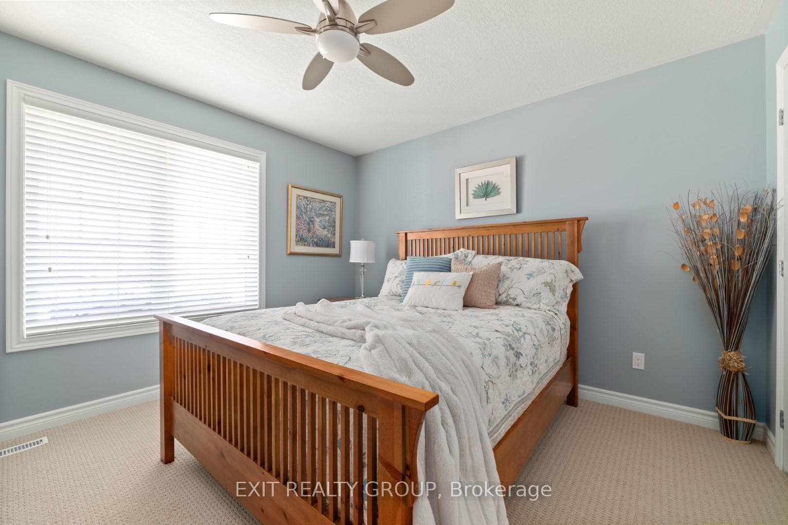 84 Dorchester Drive photo 11