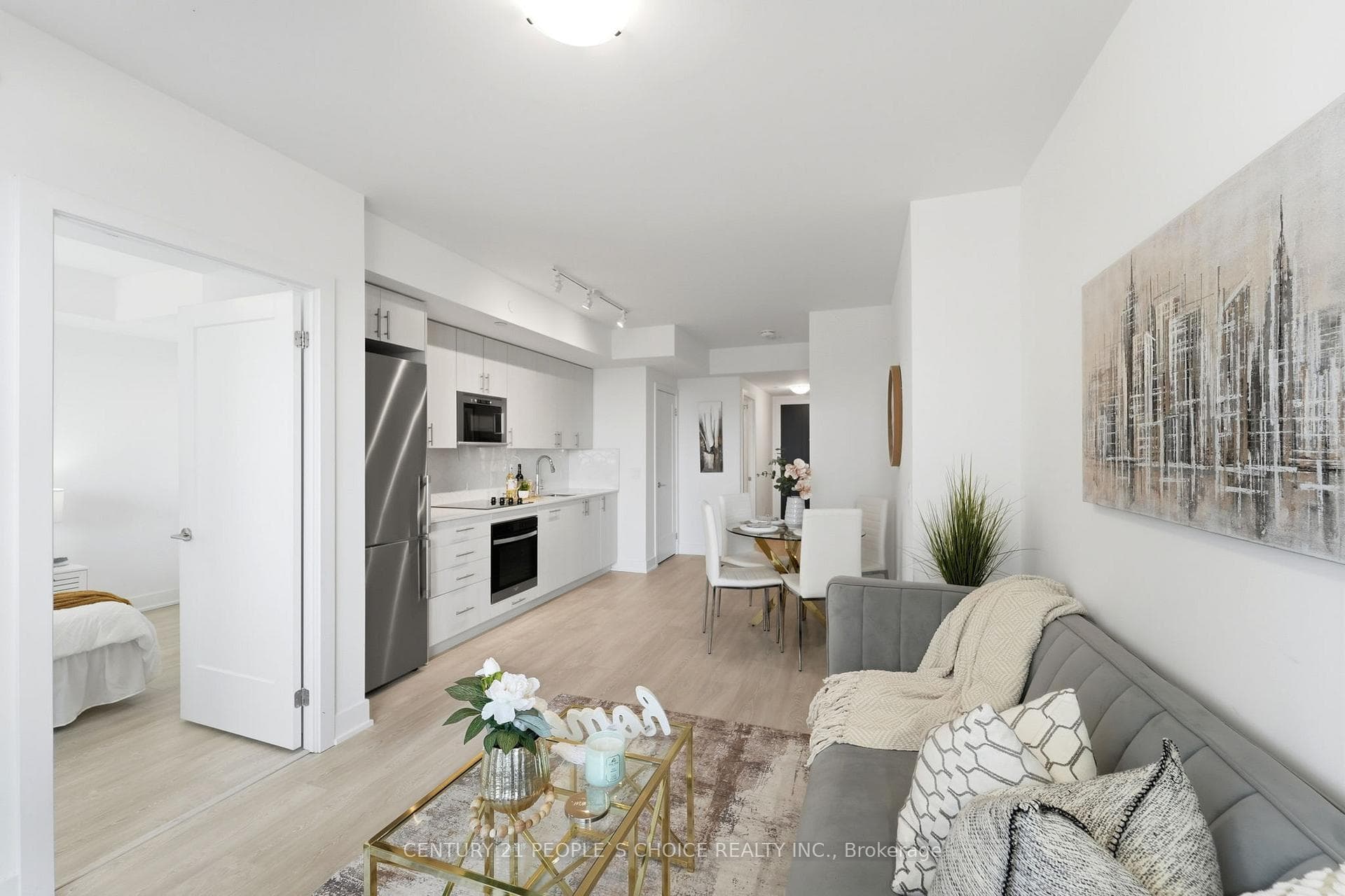 2545 Simcoe Street Unit 515 photo 10