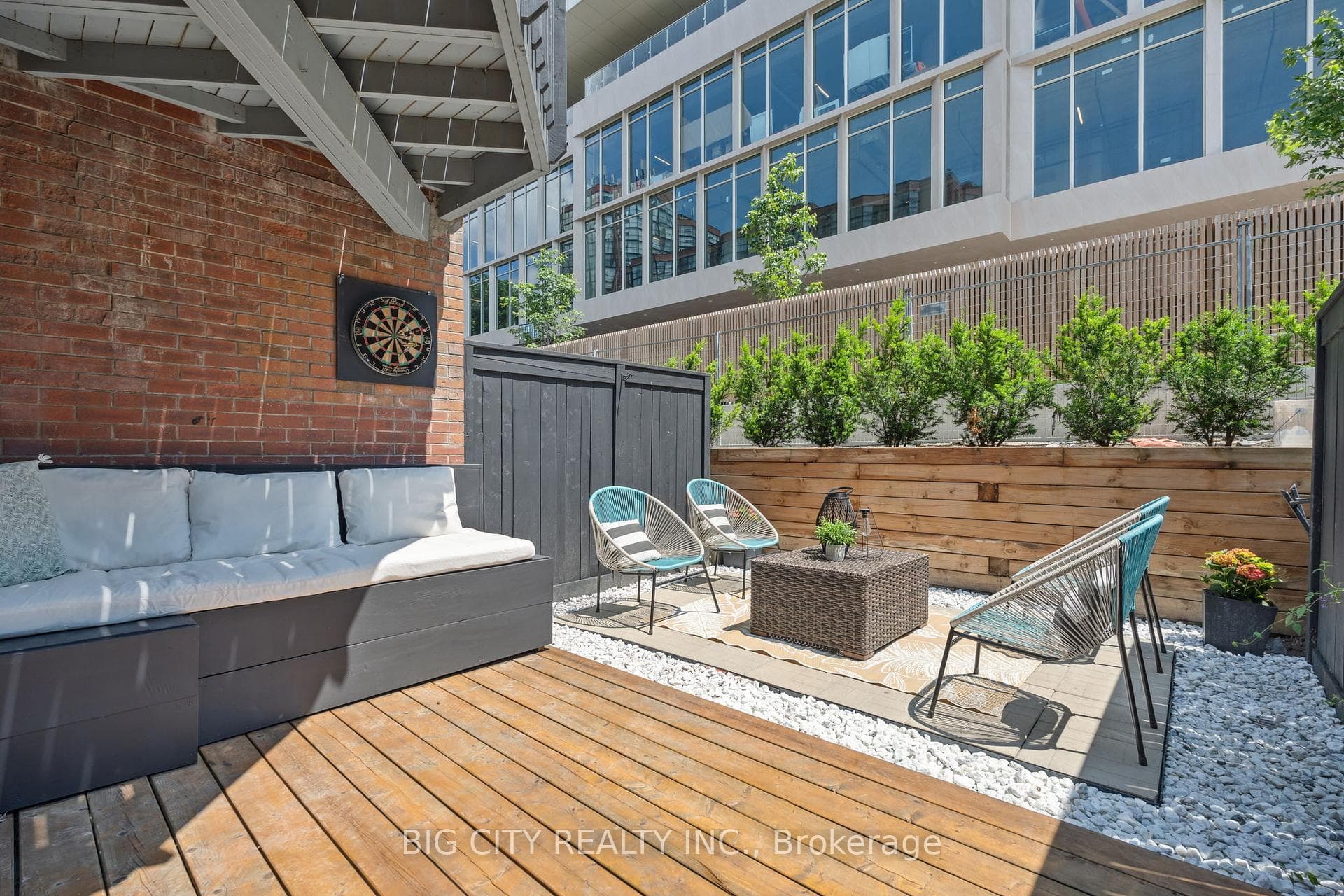 570 Wellington Street Unit 12B photo 20