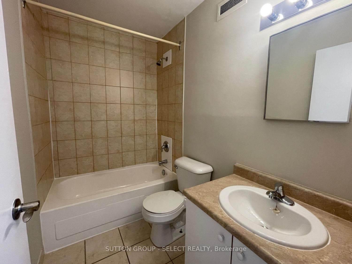 563 Mornington Avenue Unit 604 photo 15