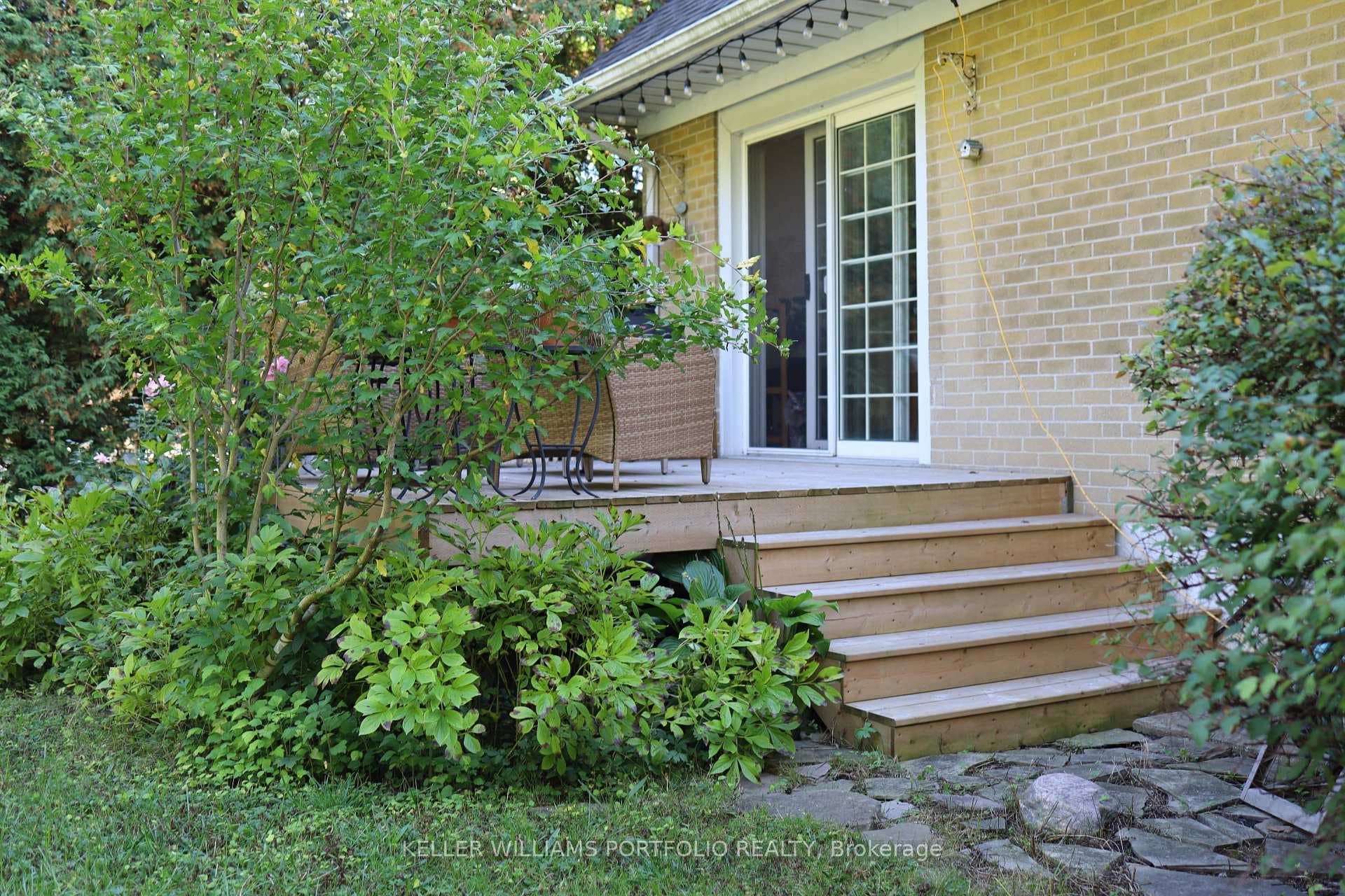 88 Sabrina Dr Drive photo 32