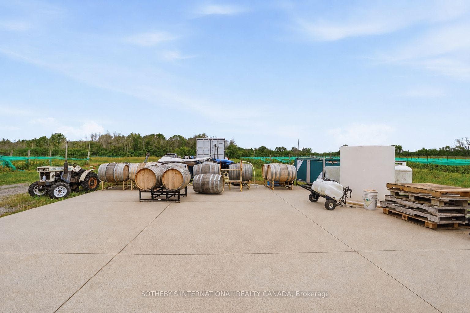 562 Danforth Road photo 14