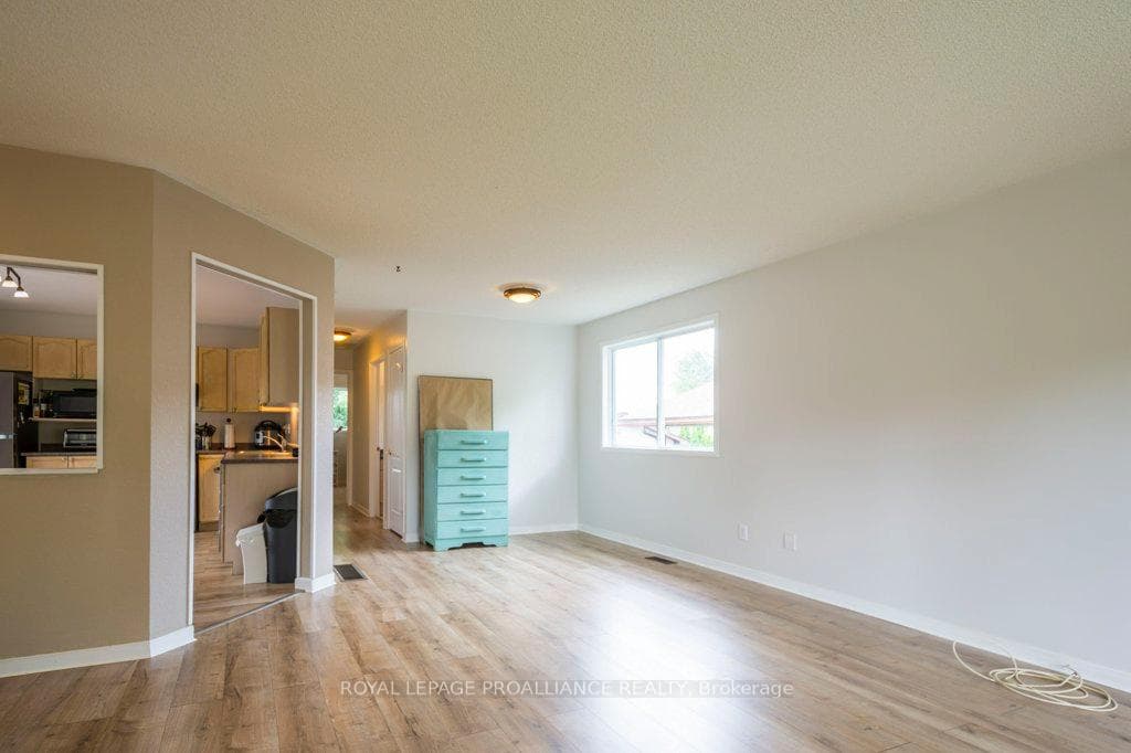 257 Pine Street photo 7