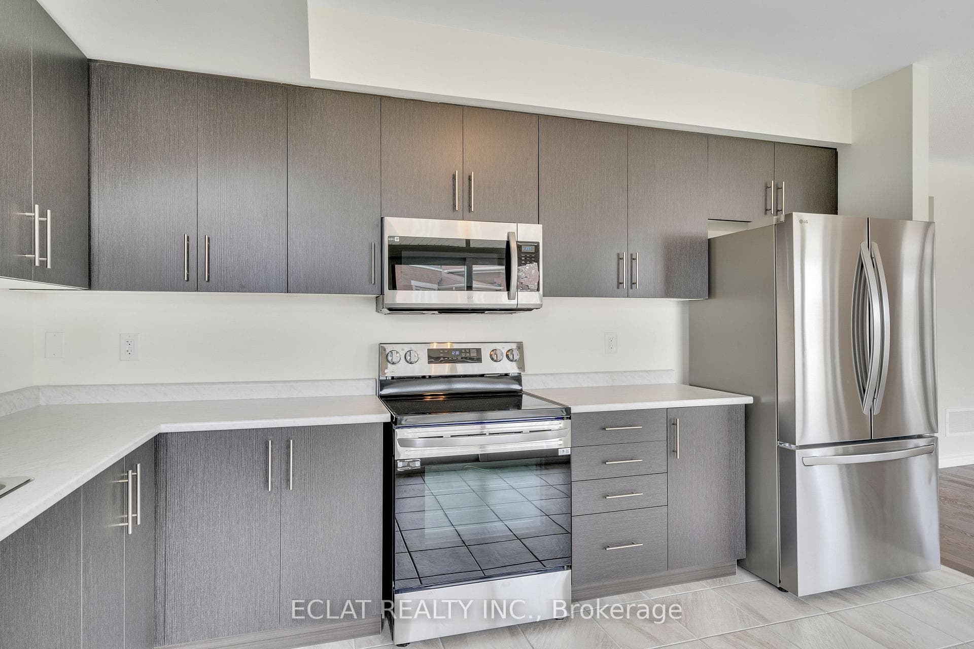 2540 William Jackson Drive Unit 111 photo 14