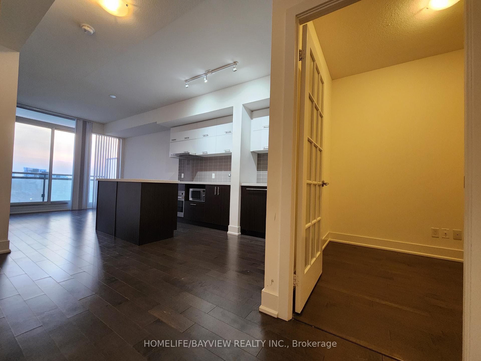 8081 Birchmount Road Unit 907 photo 6