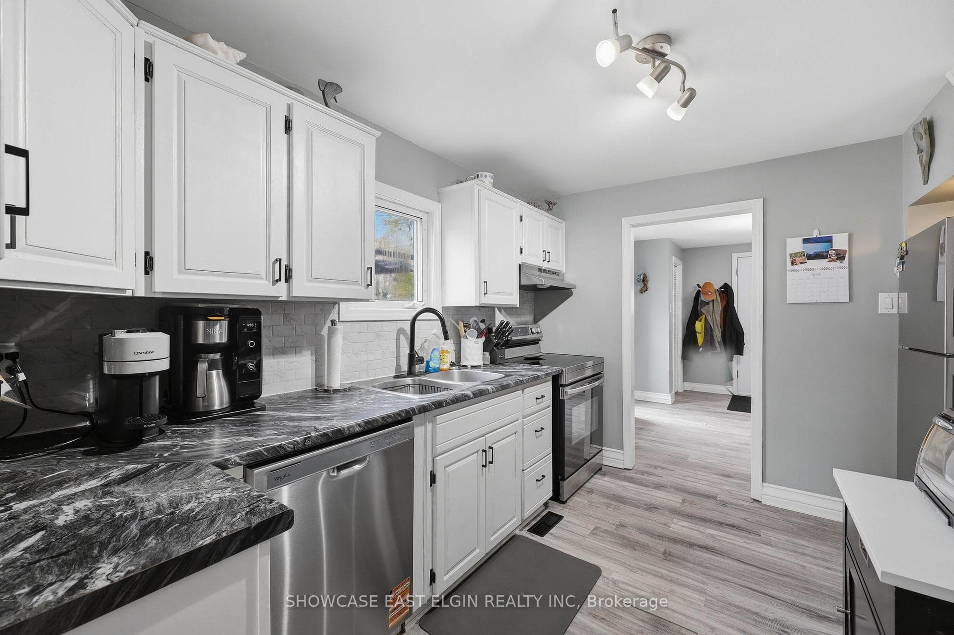 27 Linden Street photo 10